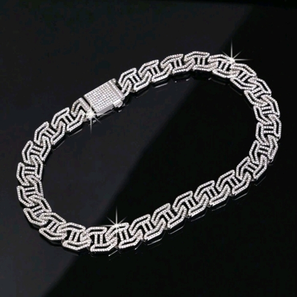 Elegant Iced Out Fully Rhinestone Figaro H-shape Silver Chain Necklace 22" - Picture 3 of 11